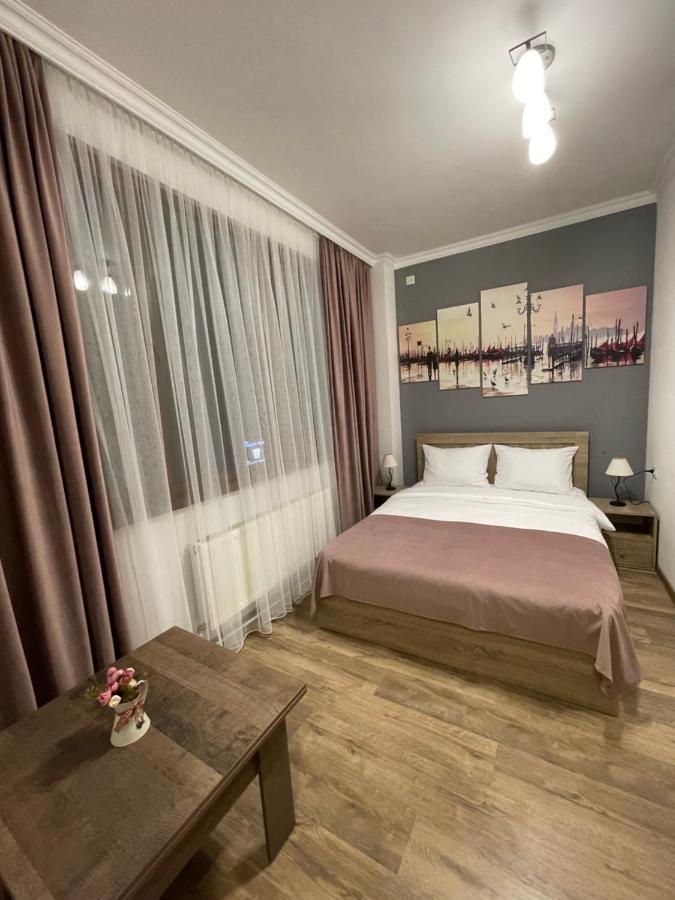 Sofia Hotel Yerevan Luaran gambar